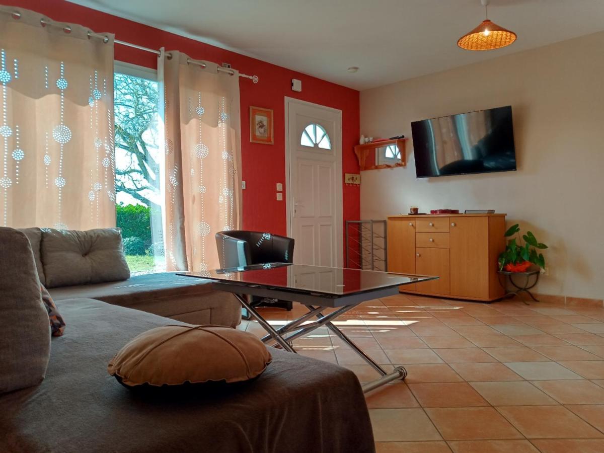 Au Petit Lieu-Dit Anglade Esterno foto